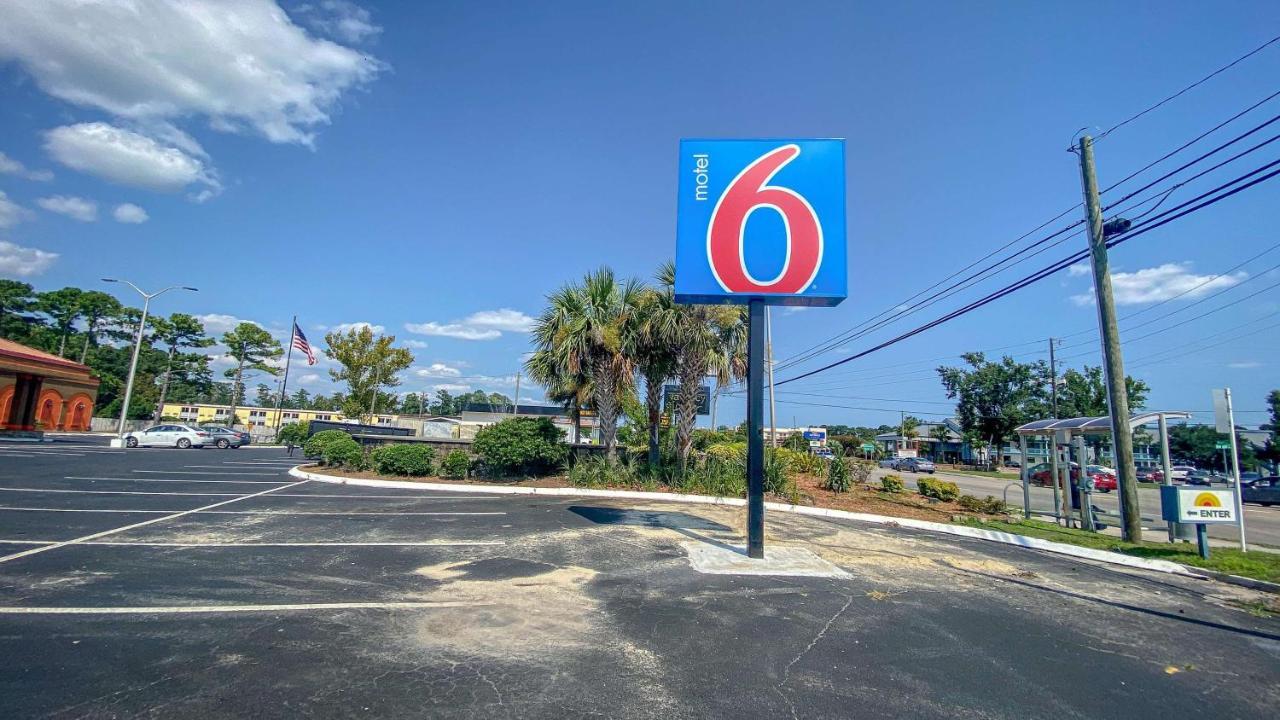 Motel 6 Wilmington, Nc - Market Street Bagian luar foto
